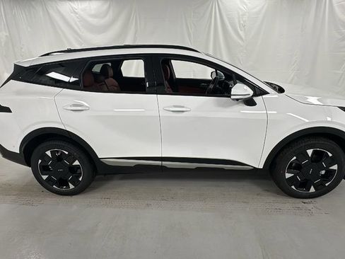 New 2026 Kia Sportage SX image 2