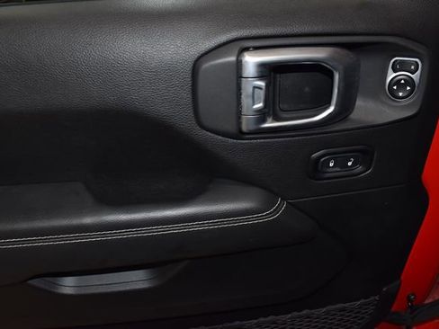 Used 2020 Jeep Wrangler Unlimited Sahara w/ Dual Top Group image 26