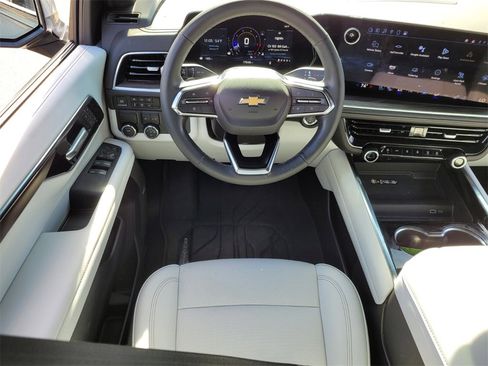 Certified 2025 Chevrolet Tahoe Premier image 7