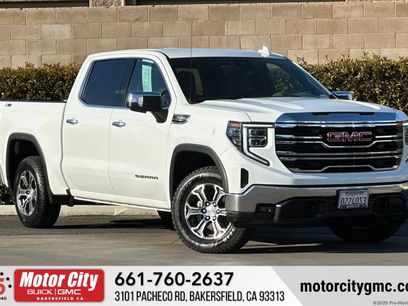 Used 2022 GMC Sierra 1500 SLT w/ SLT Convenience Package