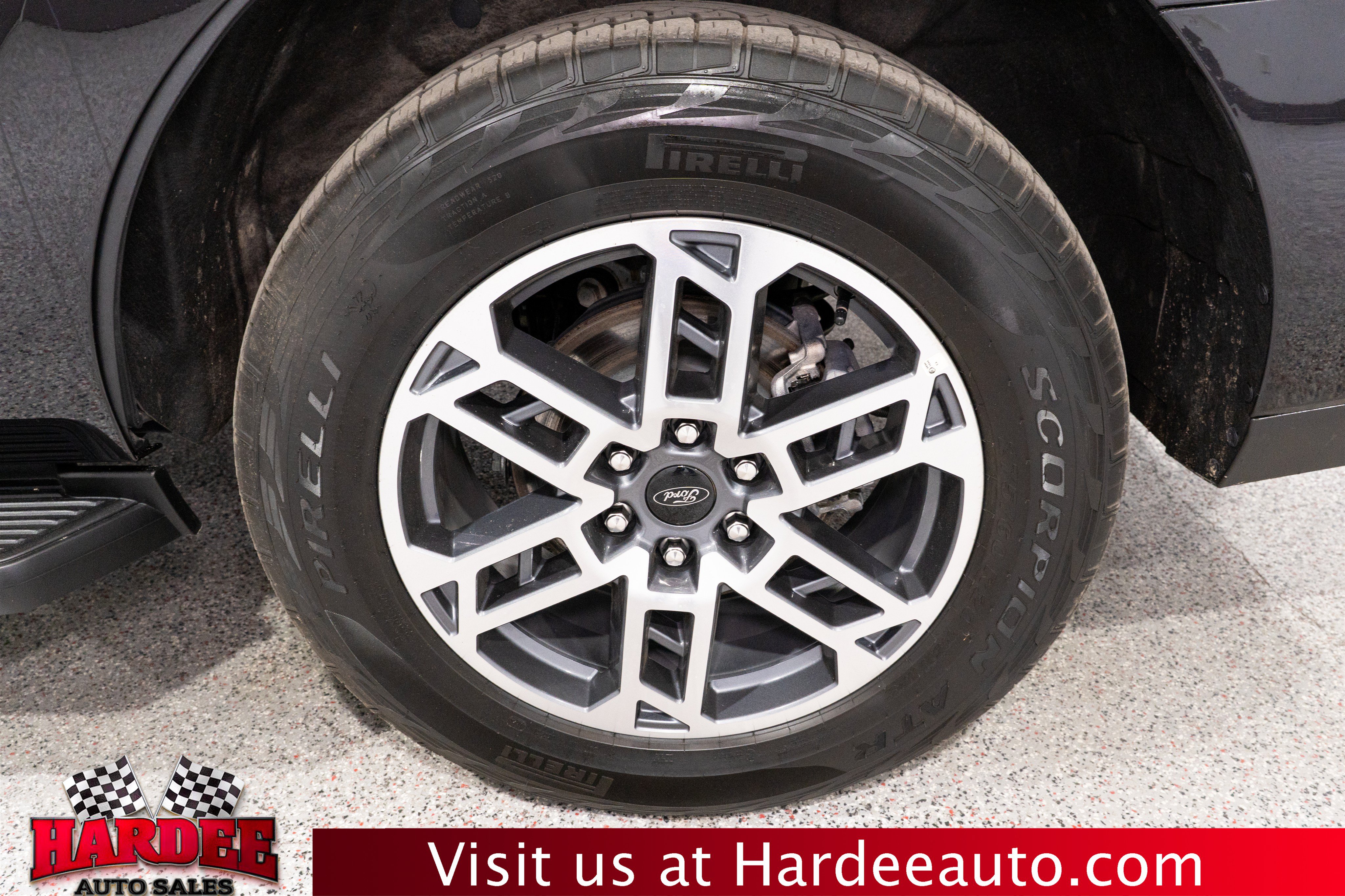 Used 2025 Ford Expedition Active AWD/4WD image 10
