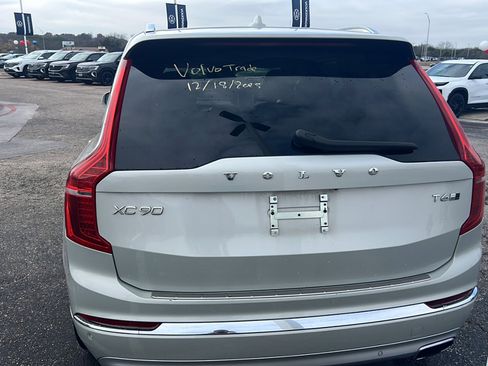 Used 2020 Volvo XC90 T6 Inscription w/ Protection Package Premier image 5