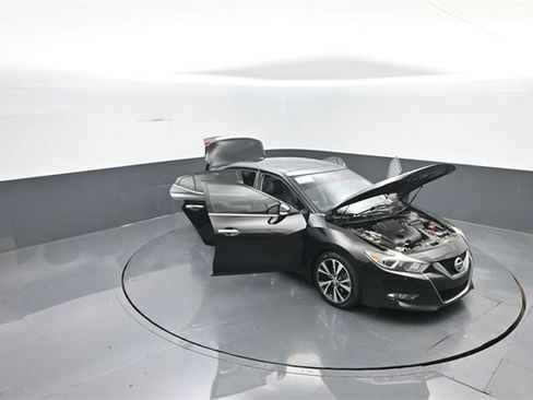 Used 2018 Nissan Maxima Platinum image 34