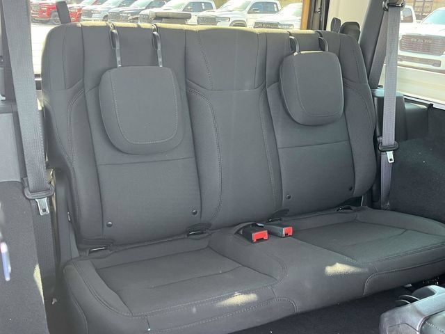 Used 2022 Jeep Wrangler Sport AWD/4WD image 20