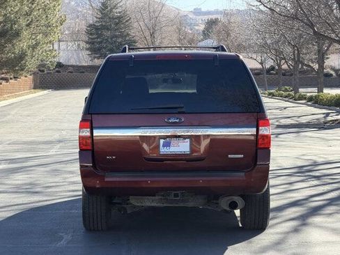 Used 2017 Ford Expedition EL XLT image 5