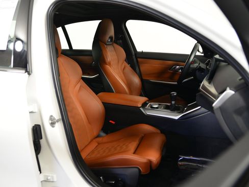 Used 2023 BMW M3 Sedan w/ Executive Package image 18