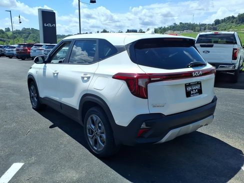 Certified 2024 Kia Seltos LX AWD/4WD image 9