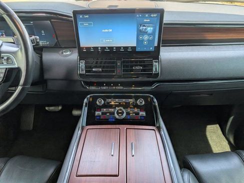 Used 2022 Lincoln Navigator Reserve RWD image 7