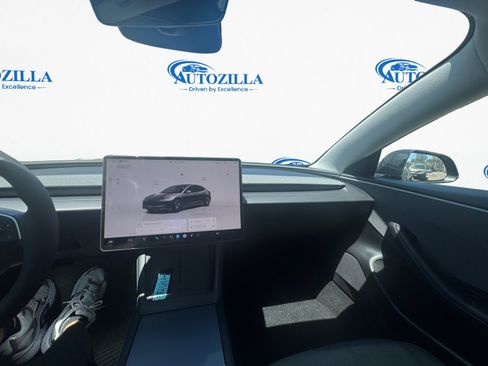 Used 2025 Tesla Model 3 RWD image 11