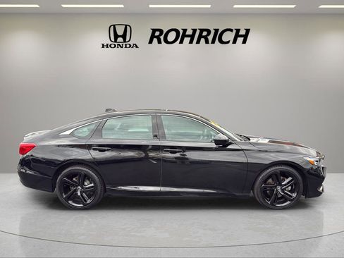 Used 2022 Honda Accord Sport image 4