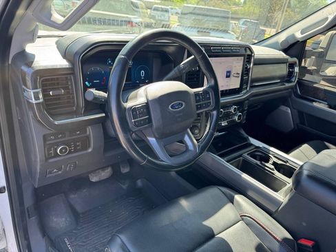 Used 2023 Ford F250 Lariat w/ FX4 Off-Road Package AWD/4WD image 13
