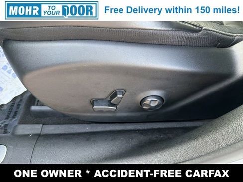 Used 2019 Jeep Cherokee Limited image 12