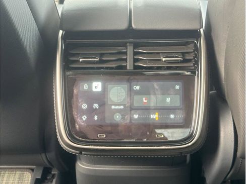 Used 2022 Rivian R1T Adventure image 22