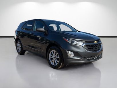 Used 2020 Chevrolet Equinox LS w/ LS Convenience Package