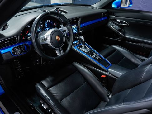 Used 2015 Porsche 911 Targa 4 AWD/4WD image 9