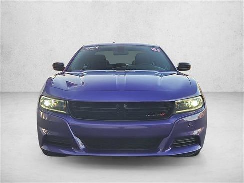 Used 2023 Dodge Charger SXT RWD image 2