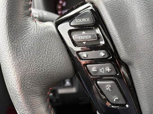 Used 2024 Nissan Frontier PRO-4X w/ Pro Premium Package image 10