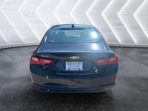 Used 2023 Chevrolet Malibu LT w/ Driver Confidence Package FWD image 3