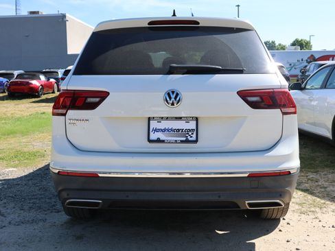 Used 2021 Volkswagen Tiguan SEL image 14