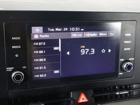 Used 2023 Kia Sportage LX FWD image 29