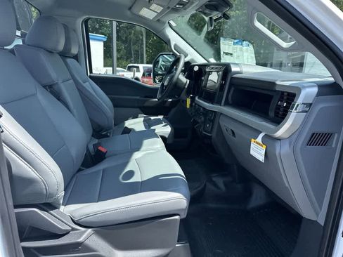 New 2024 Ford F550 XL image 25