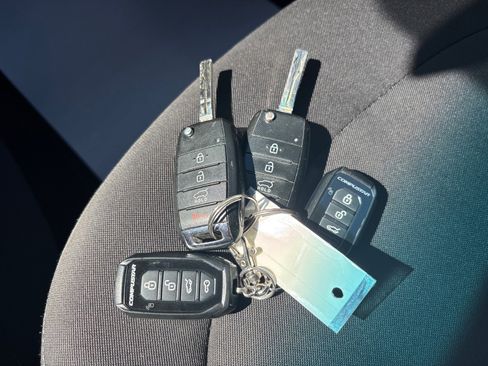 Used 2017 Kia Soul FWD image 40