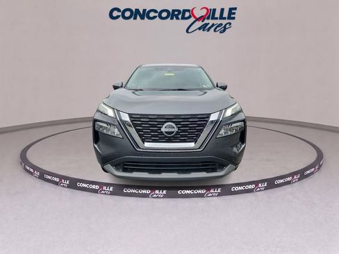 Used 2023 Nissan Rogue SV AWD/4WD image 2