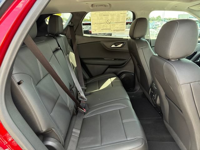 New 2026 Chevrolet Blazer LT w/ Sound & Technology Package AWD/4WD image 15