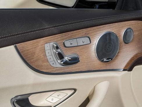 Used 2019 Mercedes-Benz E 450 Coupe w/ AMG Line Package image 33