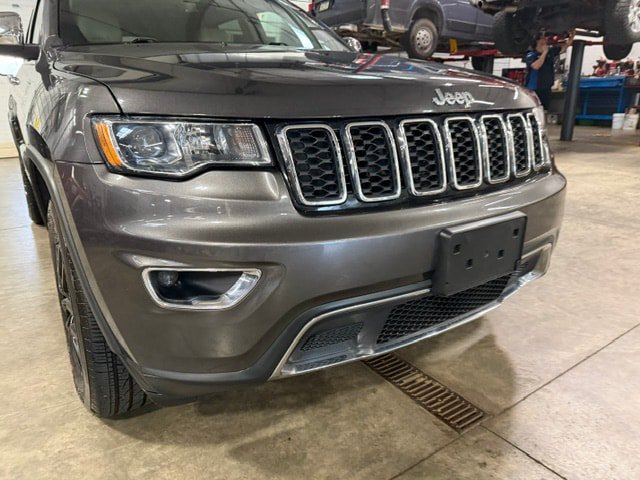 Certified 2020 Jeep Grand Cherokee Limited w/ Trailer Tow Group IV AWD/4WD image 2