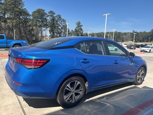 Used 2023 Nissan Sentra SV image 4