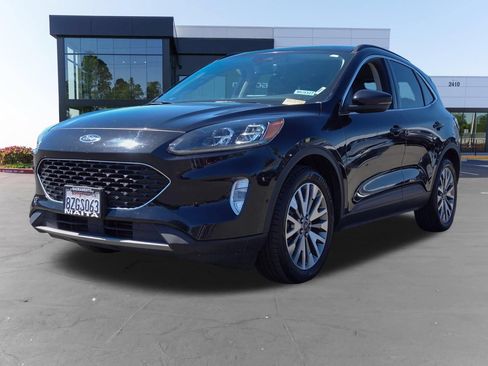 Used 2020 Ford Escape Titanium AWD/4WD image 7