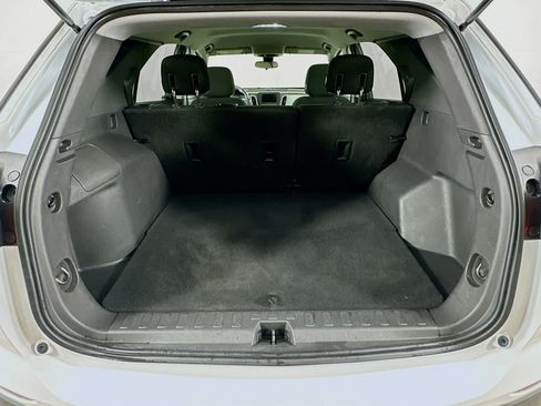 Used 2020 Chevrolet Equinox LS w/ LS Convenience Package image 27