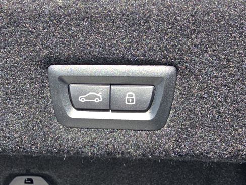 New 2026 BMW 750e xDrive AWD/4WD image 12