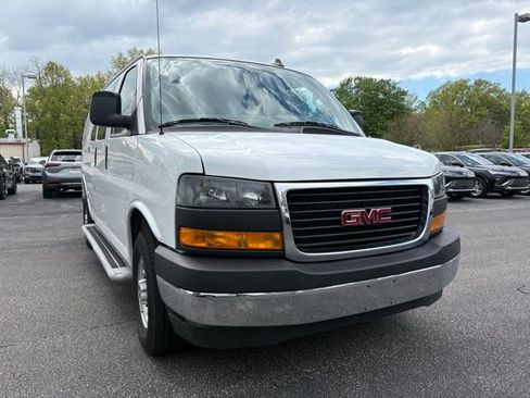 Used 2024 GMC Savana 2500 w/ Driver Convenience Package RWD image 15
