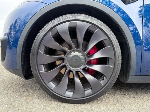 Used 2021 Tesla Model Y Performance image 36