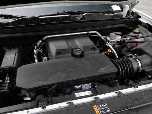 New 2025 Chevrolet Colorado Z71 w/ Technology Package image 38