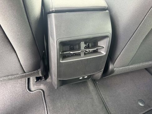 New 2026 Jeep Cherokee Laredo image 16