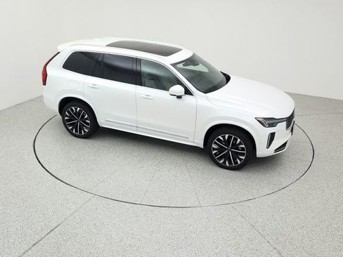 New 2026 Volvo XC90 B6 Plus w/ Protection Package Premier image 14