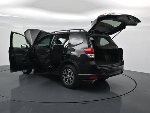 Used 2024 Subaru Forester Premium AWD/4WD image 42
