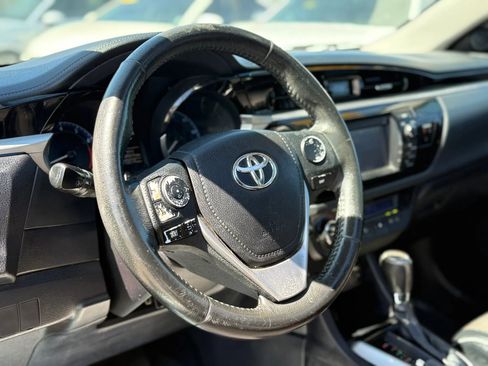 Used 2015 Toyota Corolla S FWD image 19