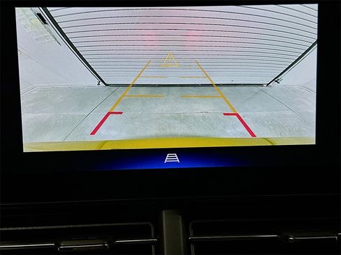 Used 2025 Chevrolet Trax RS w/ Driver Confidence Package image 12