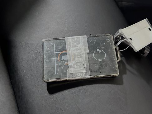 Used 2023 Tesla Model 3 Standard Range image 32