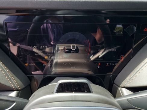 New 2026 GMC Yukon AT4 AWD/4WD image 30