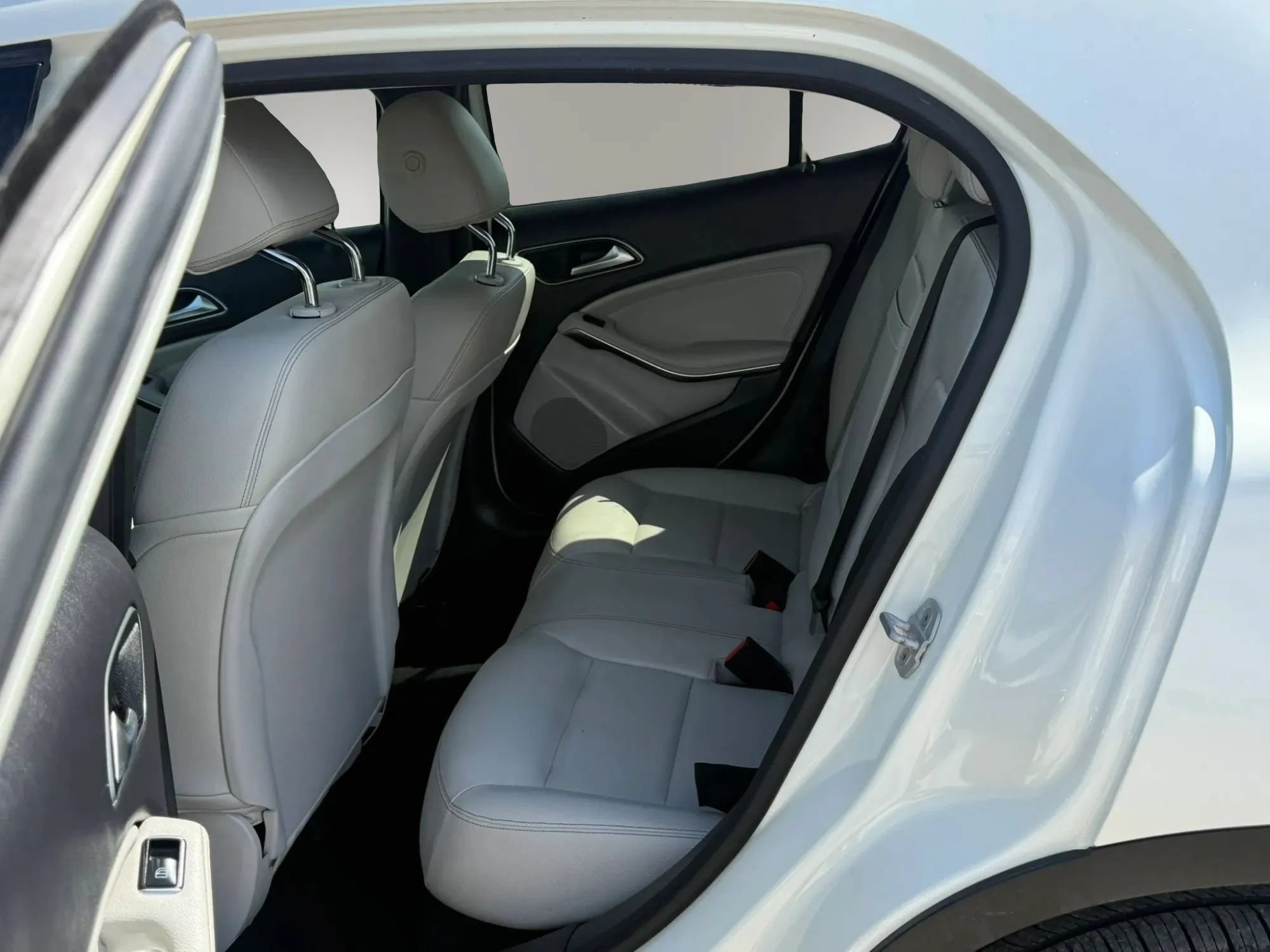 Used 2018 Mercedes-Benz GLA 250 w/ Premium Package image 15