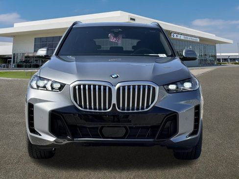 New 2026 BMW X5 xDrive40i image 3