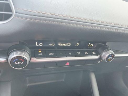 Used 2025 MAZDA MAZDA3 s image 23