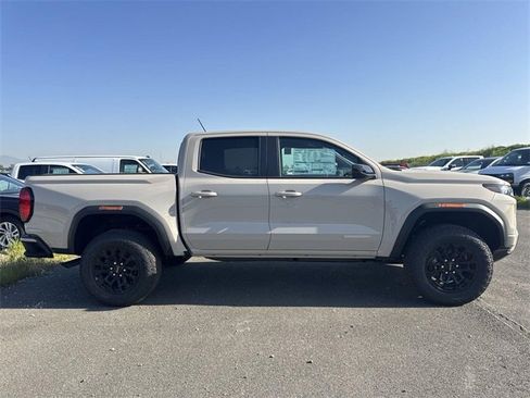 New 2026 GMC Canyon Elevation image 3