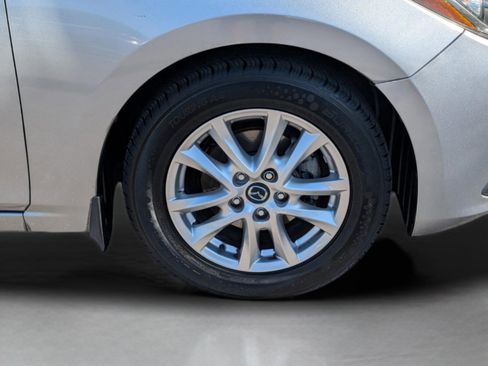 Used 2016 MAZDA MAZDA3 i Sport w/ Preferred Equipment Package image 10