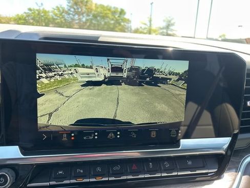 New 2026 Chevrolet Silverado 1500 LTZ w/ LTZ Premium Package AWD/4WD image 23
